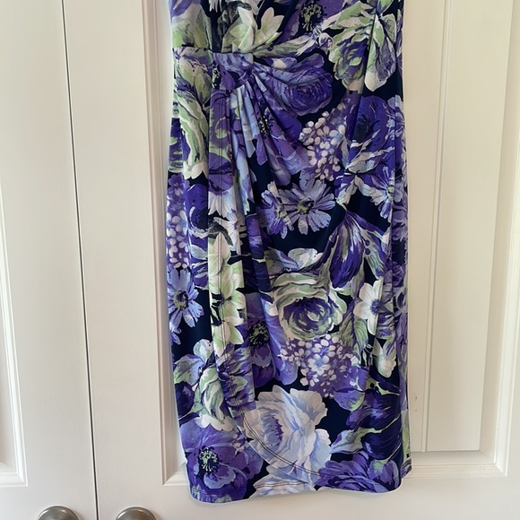 Beautiful Floral Summer Dress - Picture 3 of 4